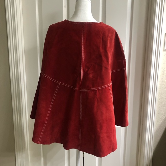 Vintage Red Leather Cape! Gorgeous accessory. Excellent quality & craftsmanship - Picture 2 of 7